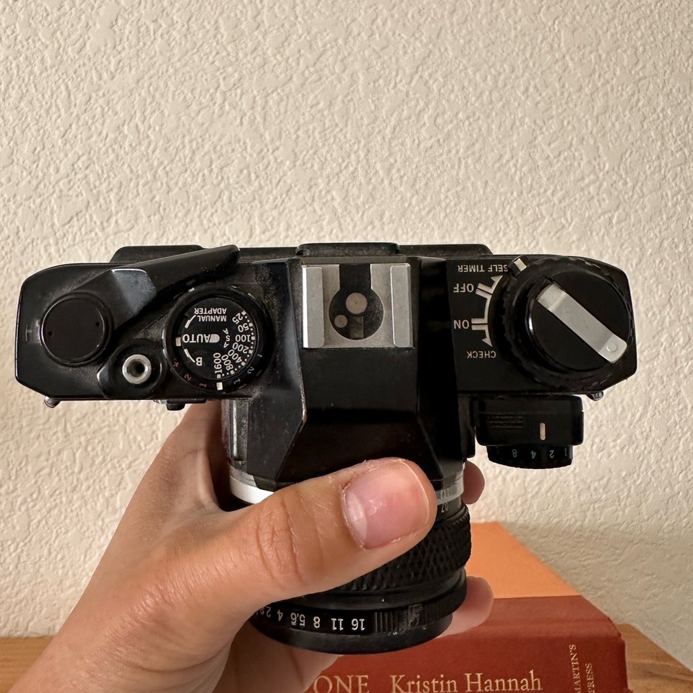 SOLD | Olympus OM10 SLR Body Black + E.ZUIKO AUTO-T 50mm f/1.8 Lens - Picture 6 of 7